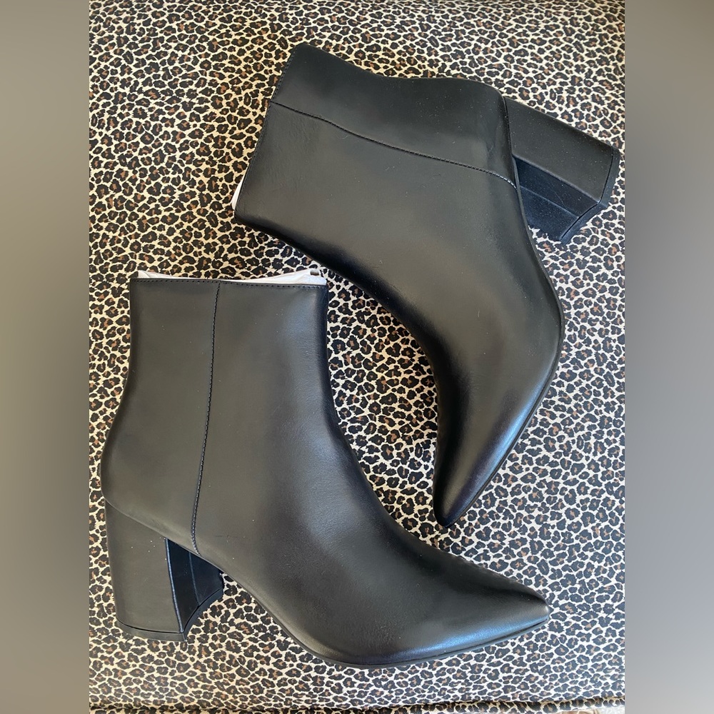 Steve Madden Black Ankle Boots; Brand New; Size 9
